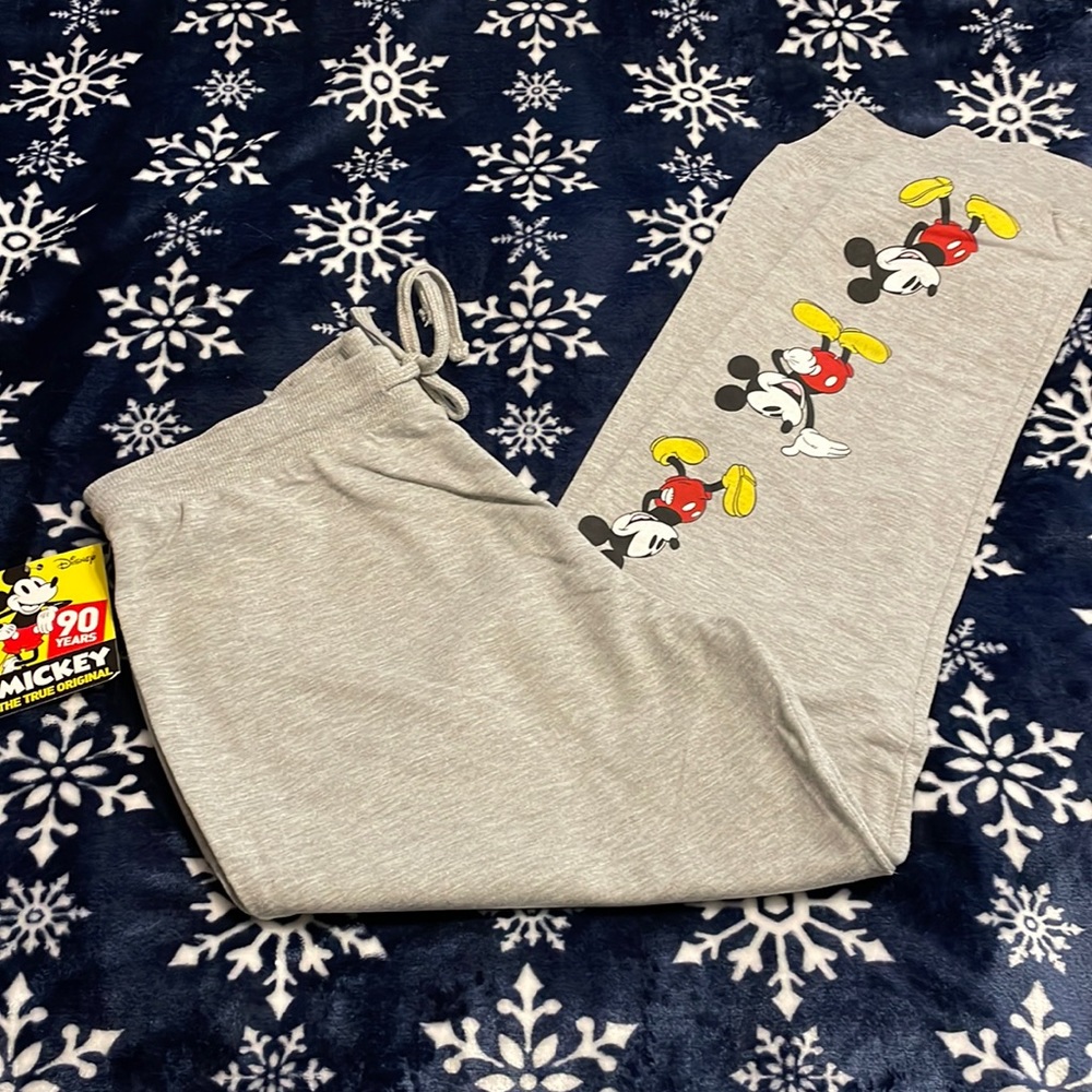 Disney joggers NWT